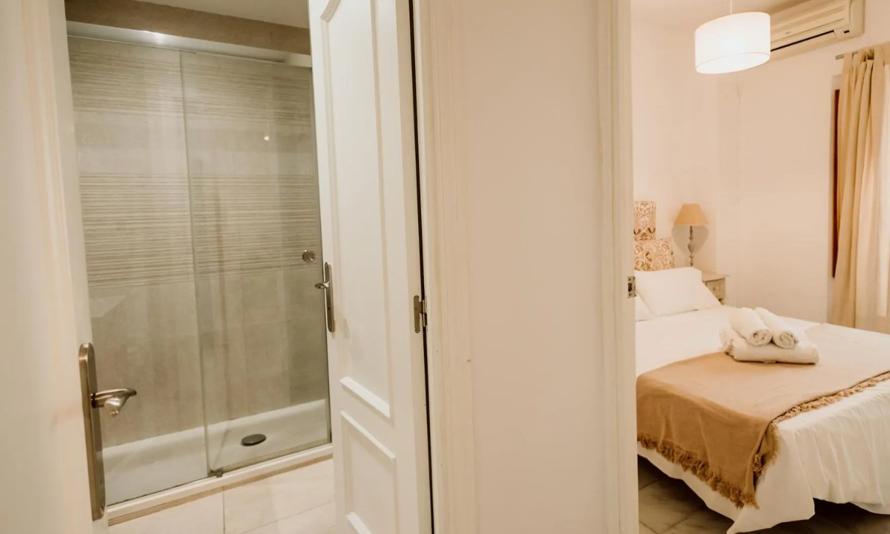 Saber Viajar Apartment Seville 0*,  Spain